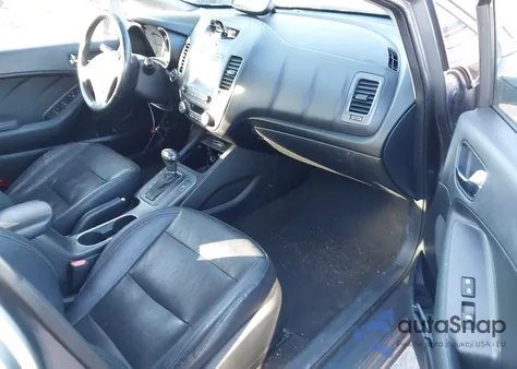 2016 Kia Forte Ex z USA, uszkodzony, nr VIN KNAFZ4A84G5529893